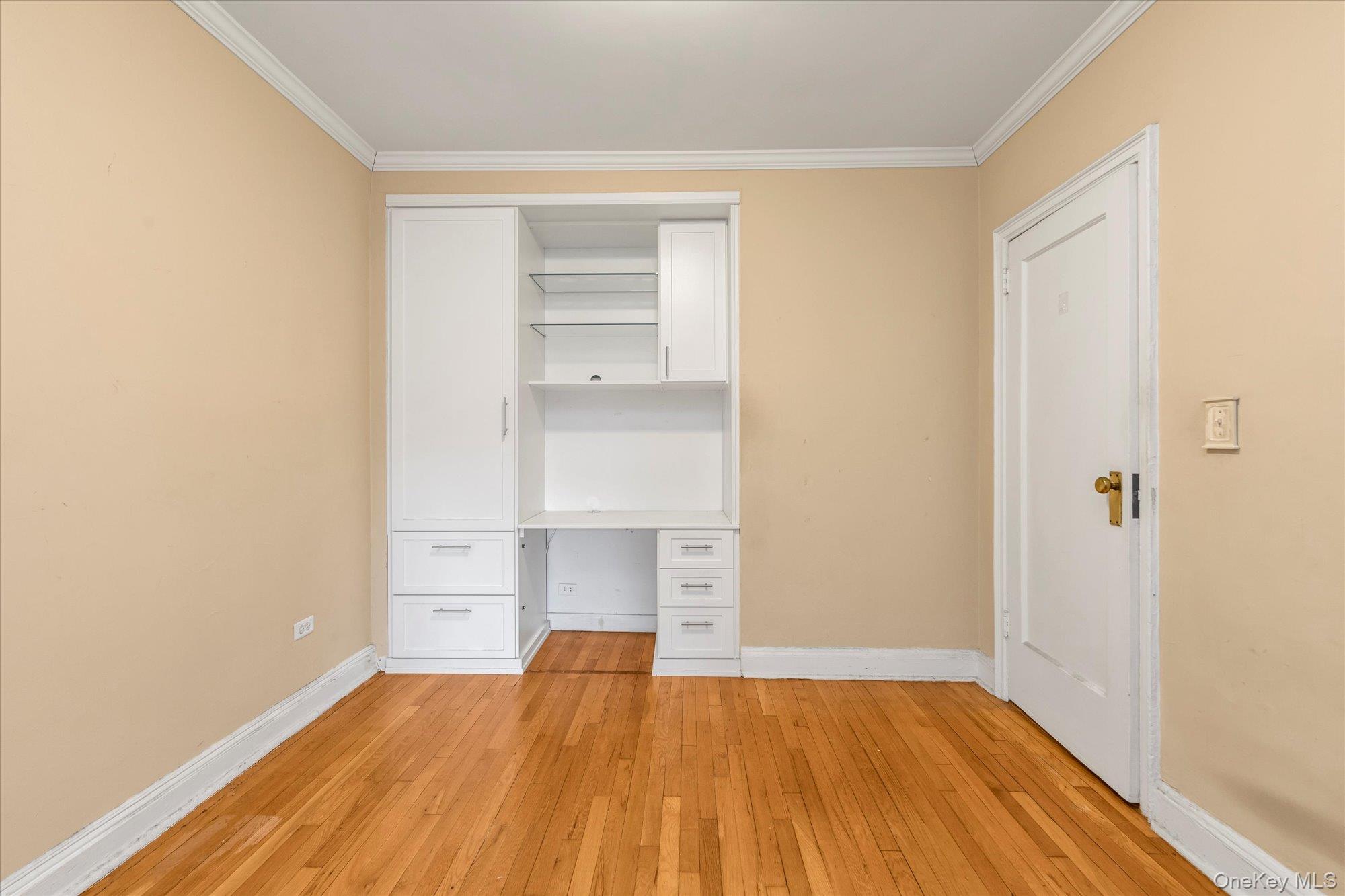 #11 photo, 48-35 43 Street, Woodside , NY 11377