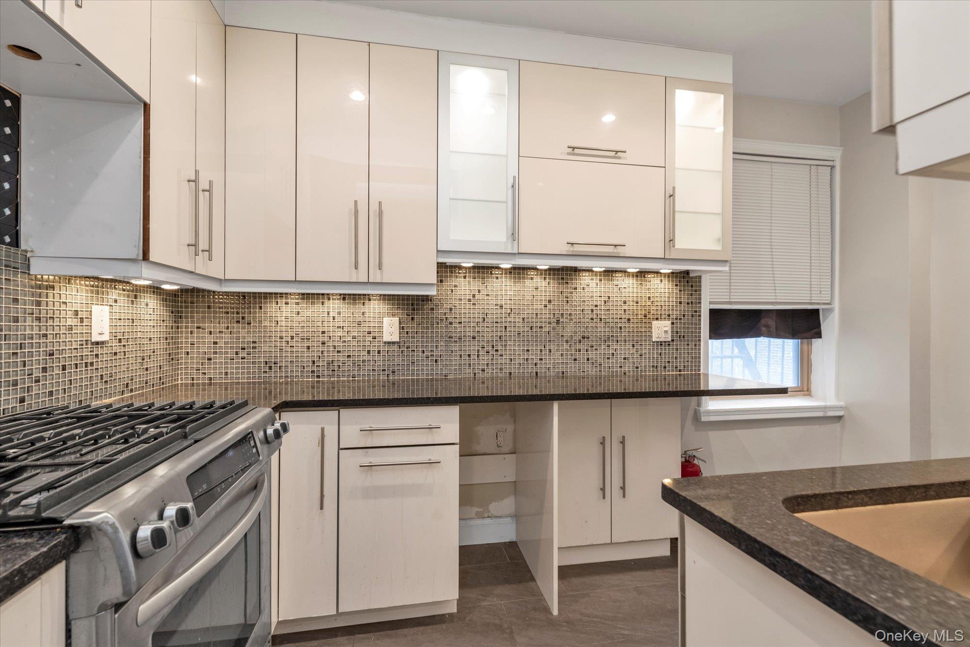 #8 photo, 48-35 43 Street, Woodside , NY 11377