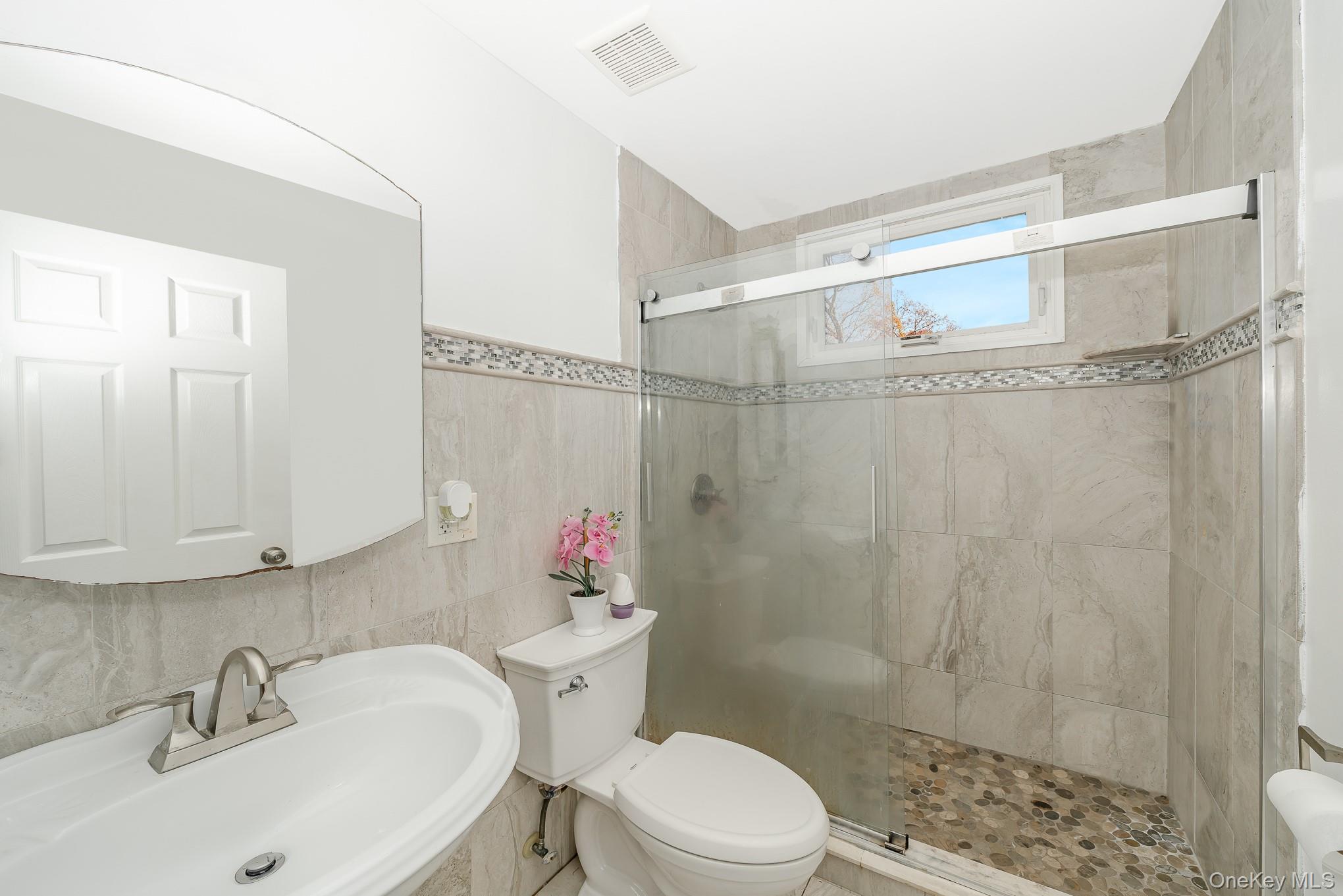 #9 photo, 22 Francine Drive, Massapequa , NY 11758