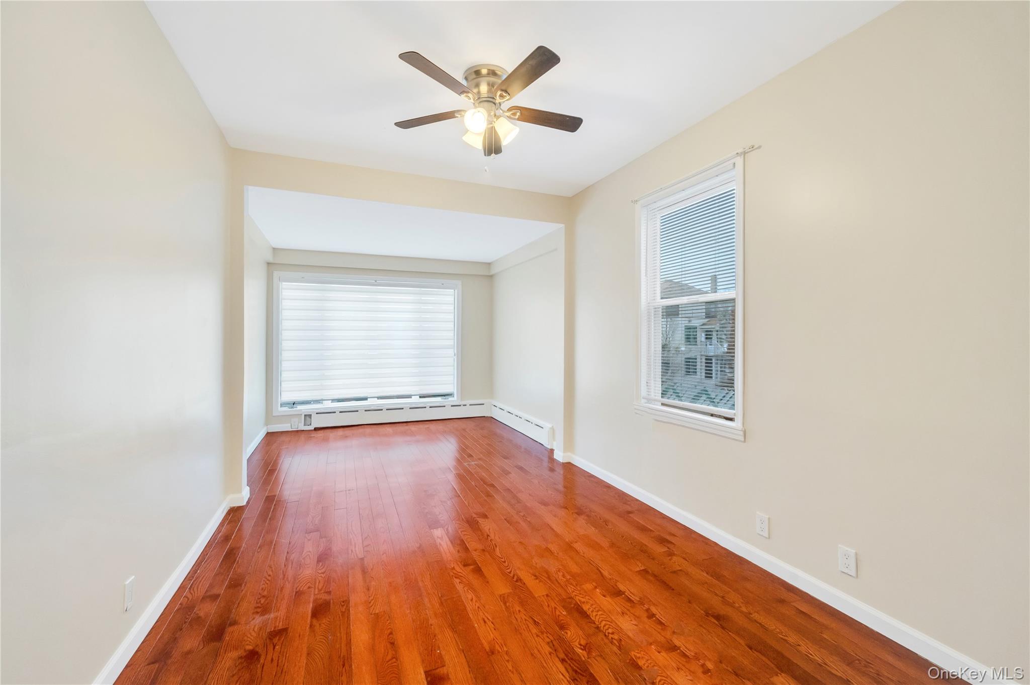 #16 photo, 100-19 160th Avenue, कुईंस Howard Beach , NY 11414