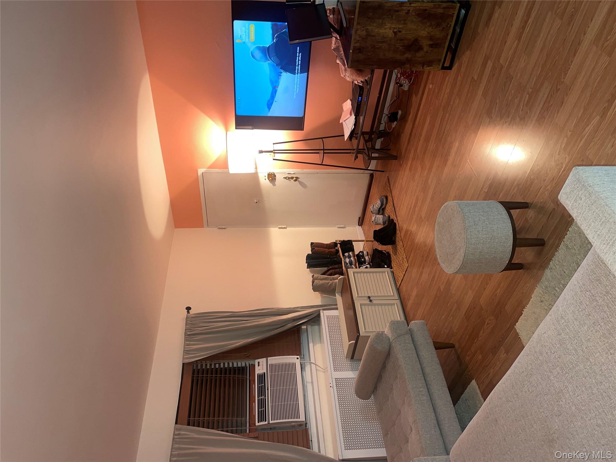 #12 photo, 224-04 Manor Road, كوينز Queens Village , NY 11427