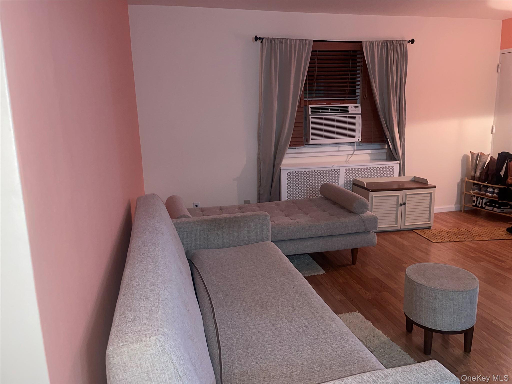 #15 photo, 224-04 Manor Road, كوينز Queens Village , NY 11427