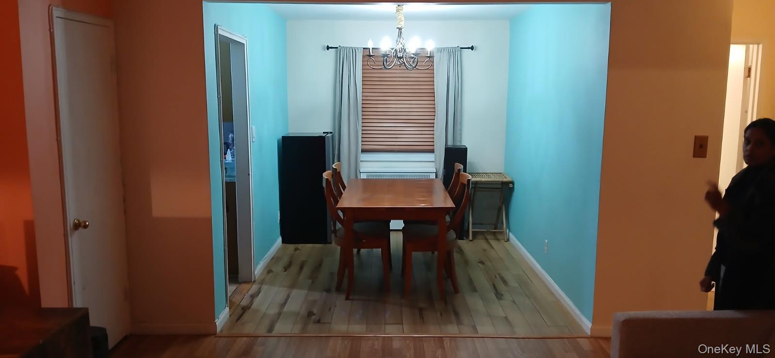 #3 photo, 224-04 Manor Road, קווינס Queens Village , NY 11427