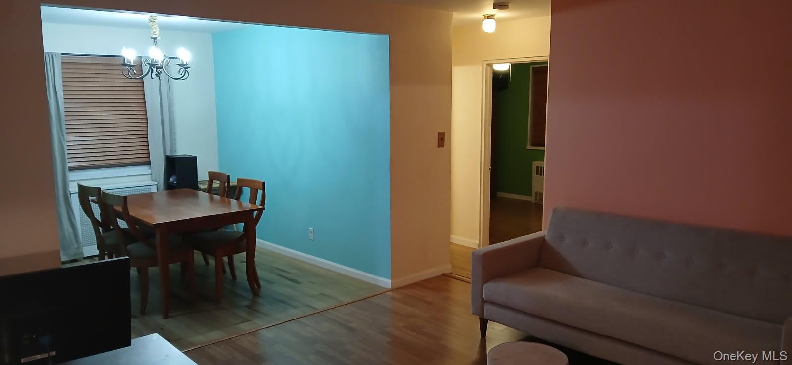 #4 photo, 224-04 Manor Road, קווינס Queens Village , NY 11427