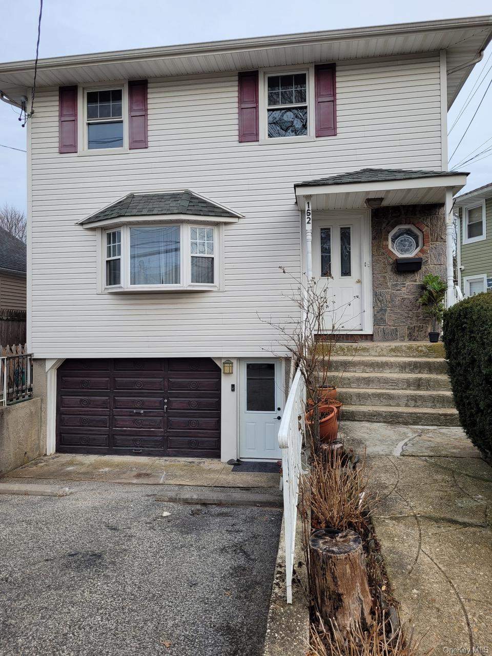 #1 photo, 162 Rolling Street, ناسو Malverne , NY 11565