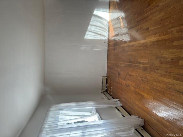 #2 photo, 162 Rolling Street, Malverne , NY 11565