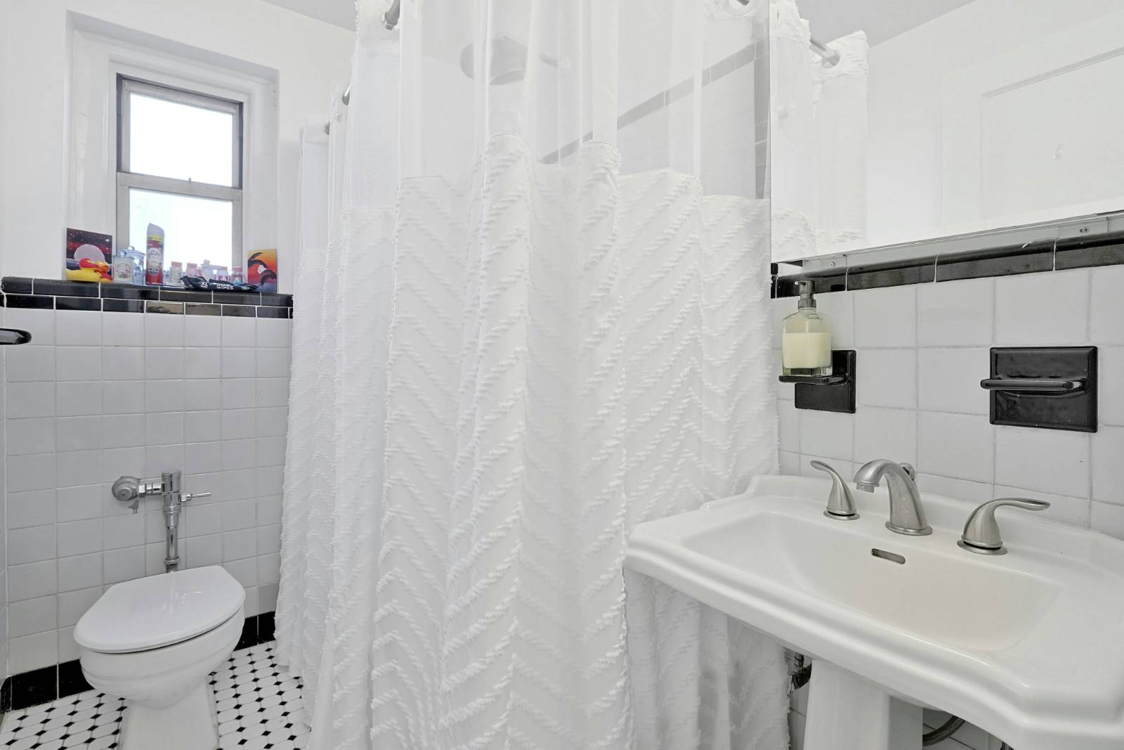 #13 photo, 5410 Netherland Avenue, #A24, West Bronx , NY 10471