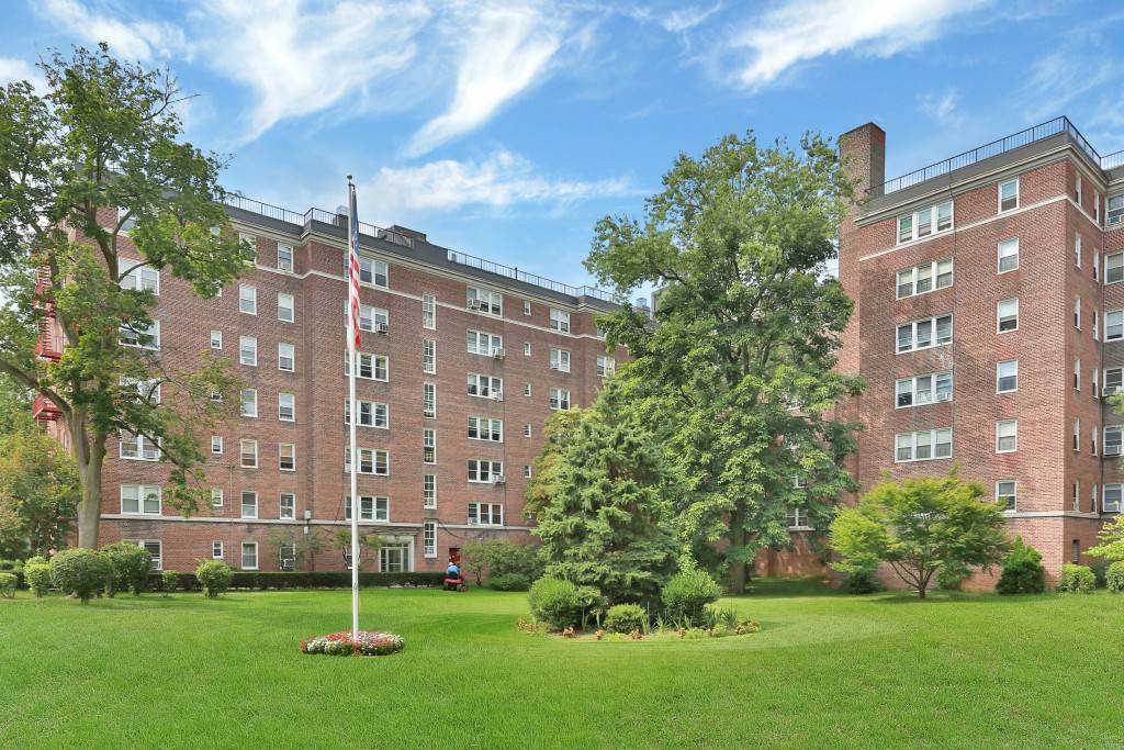 #16 photo, 5410 Netherland Avenue, #A24, West Bronx , NY 10471