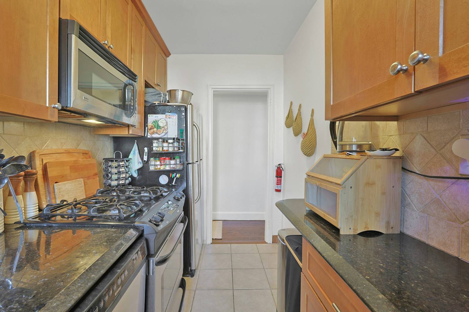 #7 photo, 5410 Netherland Avenue, #A24, West Bronx , NY 10471