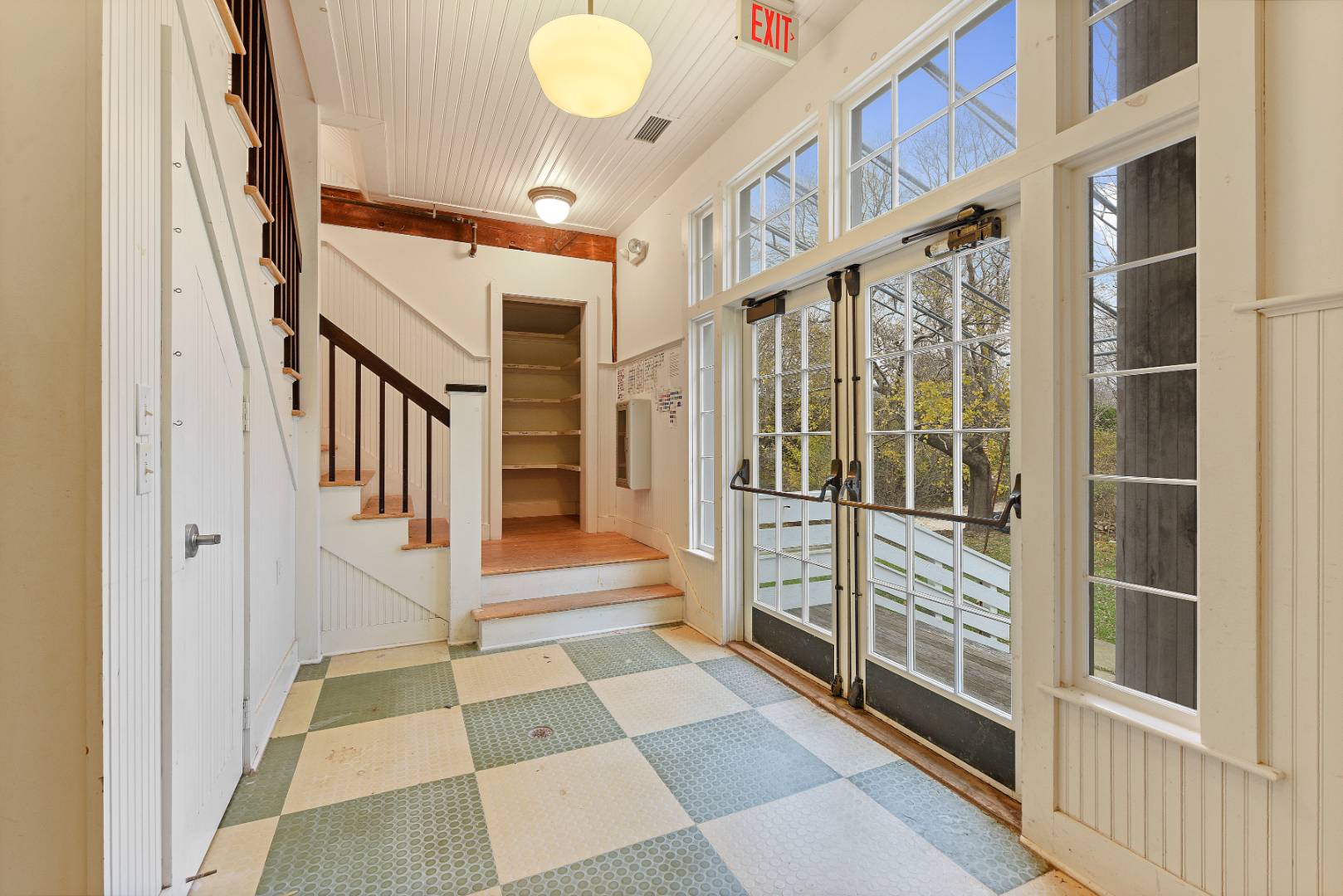 #8 photo, 11 Indian Wells Highway, First Floor, Amagansett , NY 11930