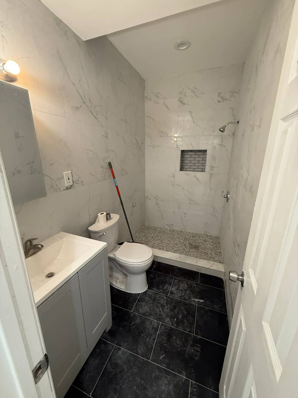 #14 photo, 24604 Jericho Turnpike, #1, Bellerose , NY 11001