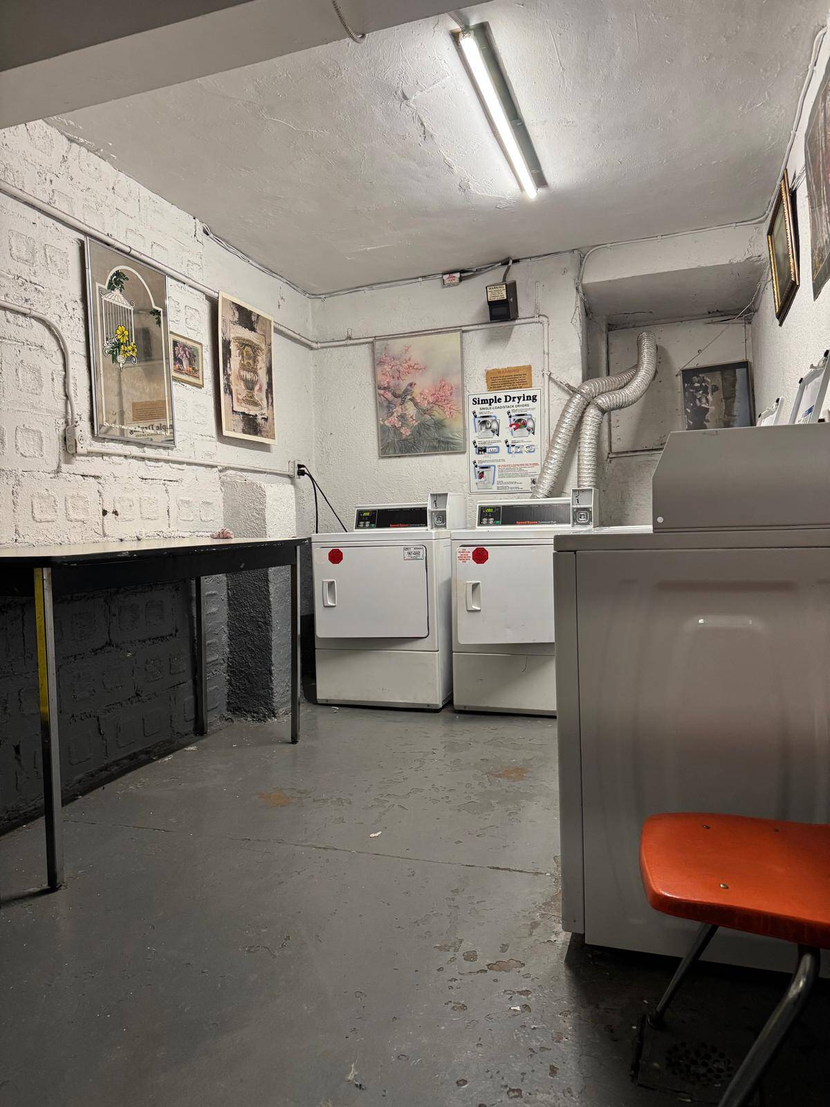 #16 photo, 1053 E 13th Street, הברונקס Midwood , NY 11230