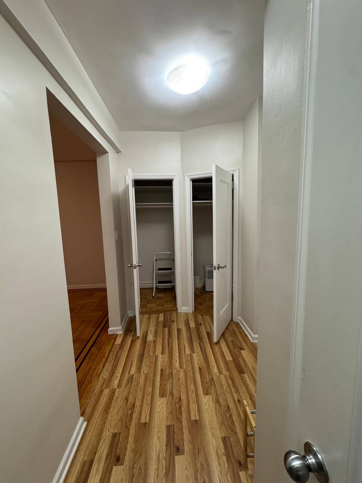 #4 photo, 1053 E 13th Street, הברונקס Midwood , NY 11230