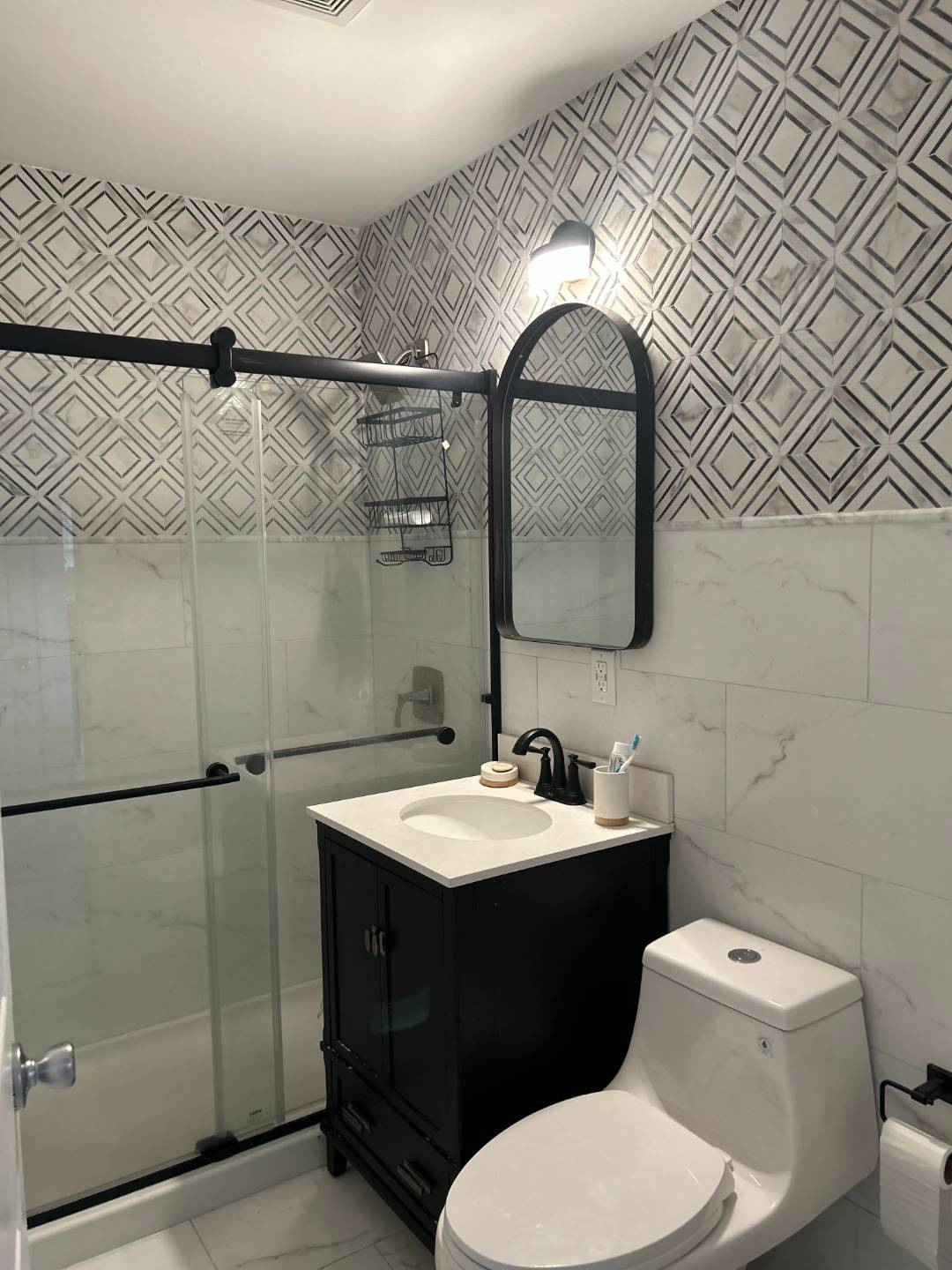 #6 photo, 178 Brittle Ln, ناسو Hicksville , NY 11801