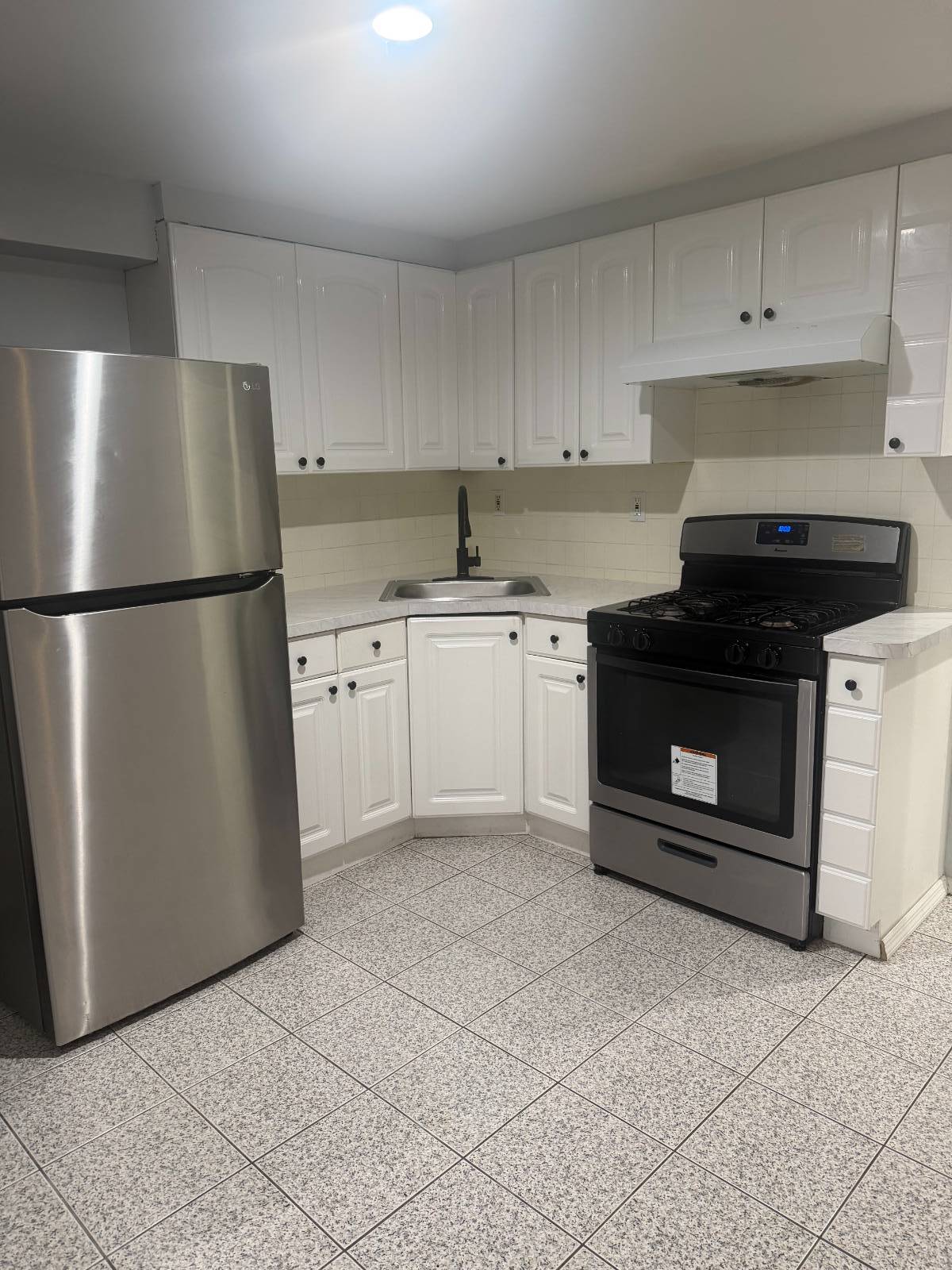 #4 photo, 132-11 11 Avenue, 플러싱 College Point , NY 11356