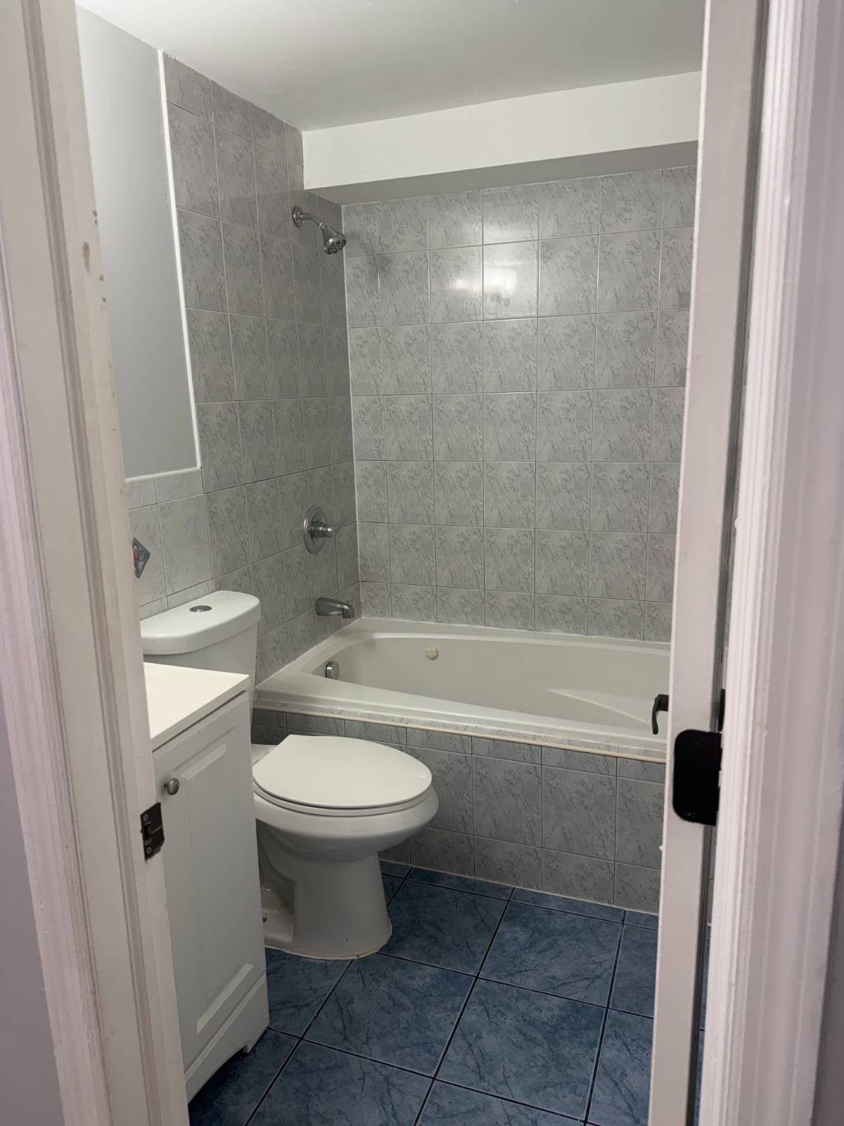 #5 photo, 132-11 11 Avenue, 플러싱 College Point , NY 11356