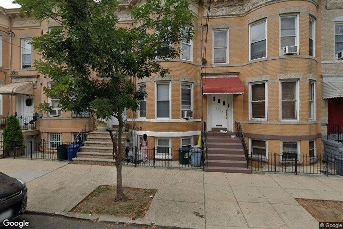 #1 photo, 75-16 62 Street, 皇后區 Glendale , NY 11385