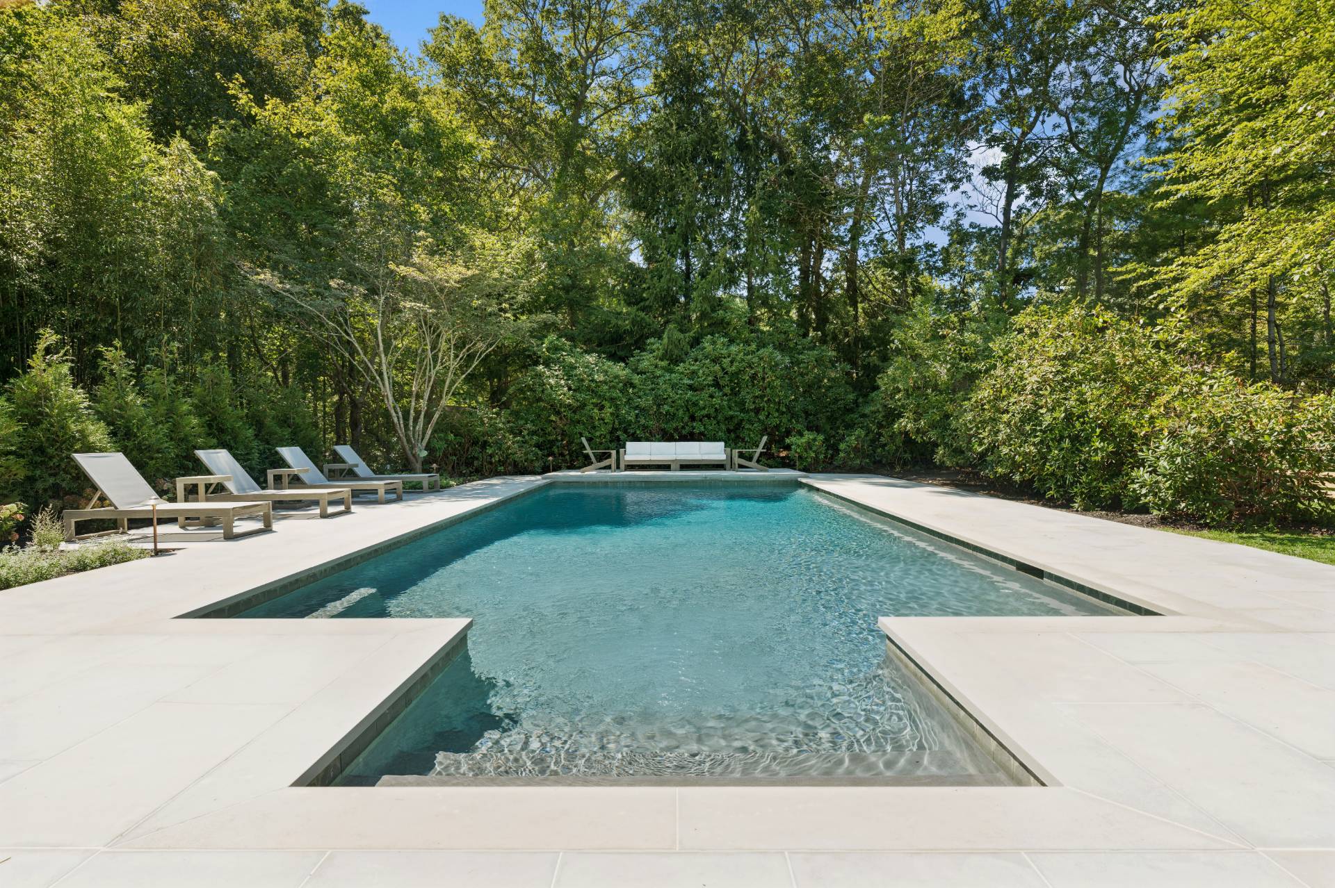 #11 photo, 70 Glenview Drive, מחוז סאפוק Southampton , NY 11968