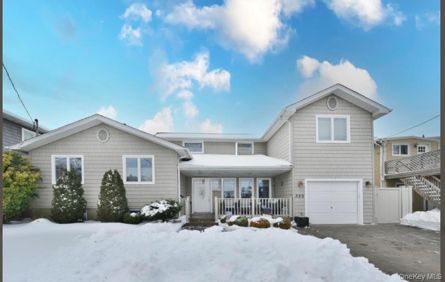 #2 photo, 320 Roosevelt Avenue, ناسو Massapequa Park , NY 11762