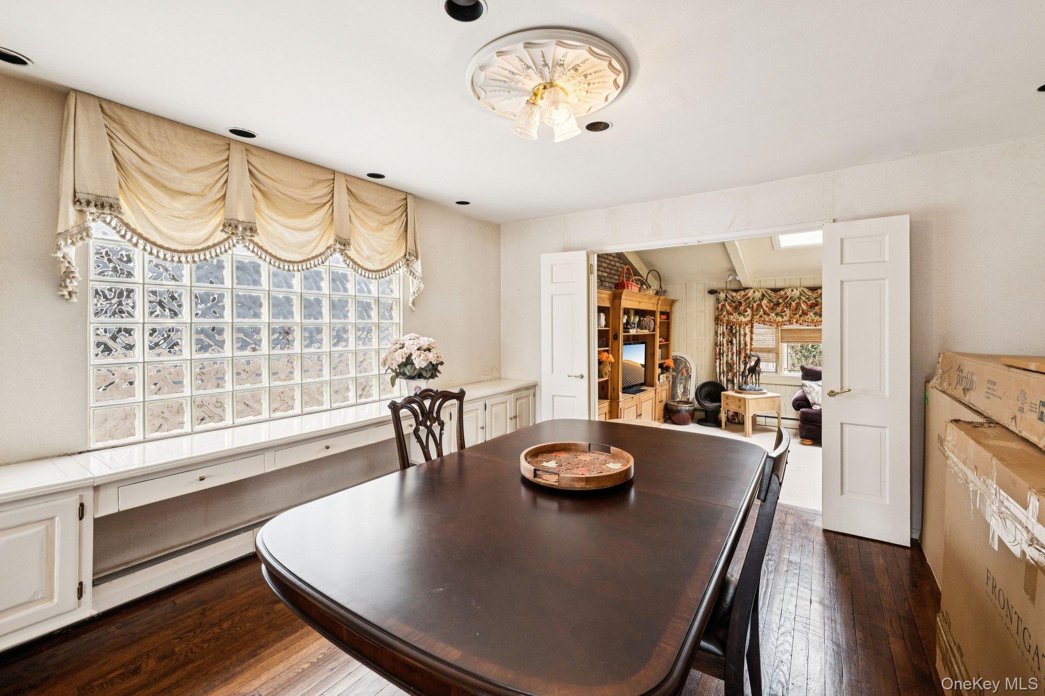 #8 photo, 26 Dell Drive, East Rockaway , NY 11518