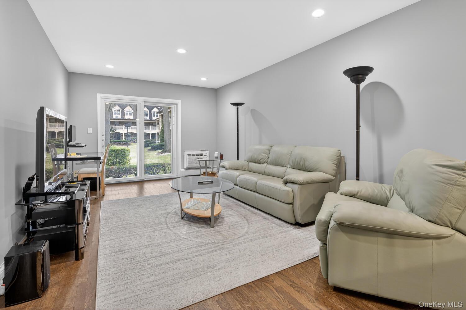 #5 photo, 20716 Melissa Court, Bayside , NY 11360