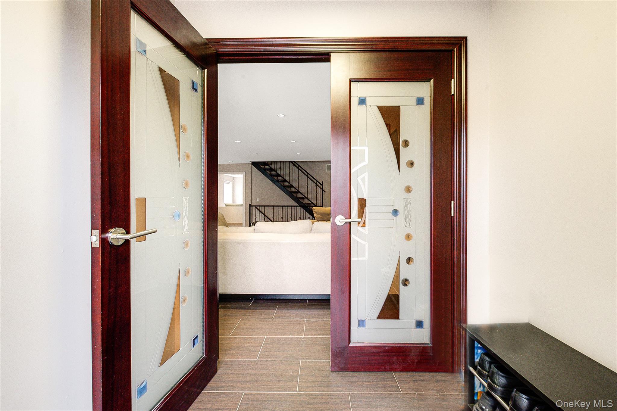 #3 photo, 58-10 83rd Place, Куинс ‖ Middle Village , NY 11379