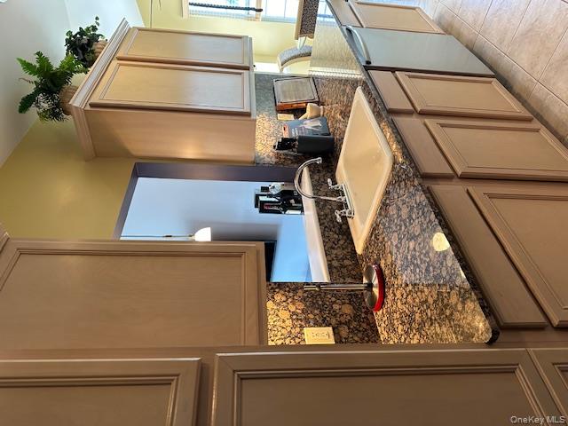 #7 photo, 9 Shelly Lane, Mount Sinai , NY 11766