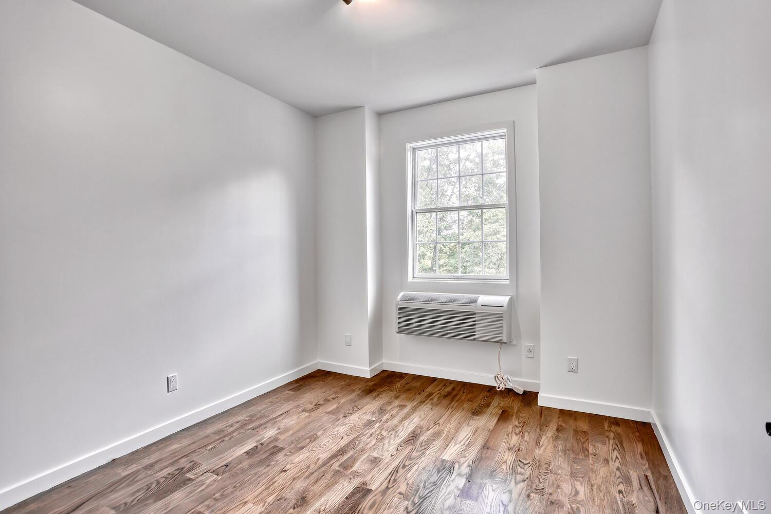 #14 photo, 962 S Route 9W, Congers , NY 10920