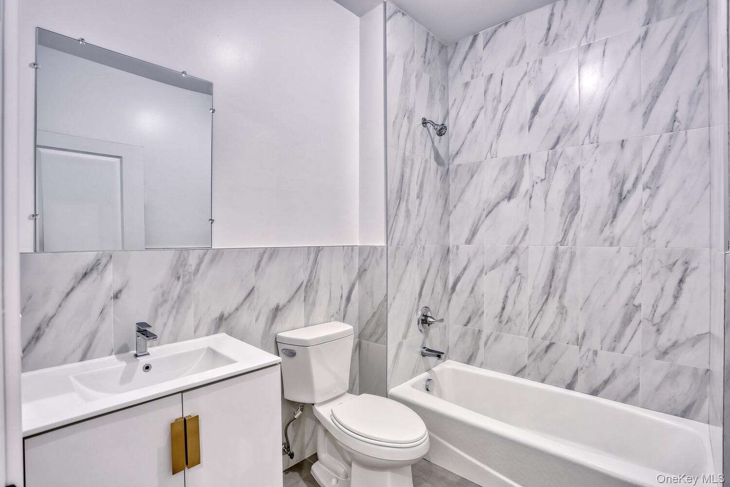 #16 photo, 962 S Route 9W, Congers , NY 10920