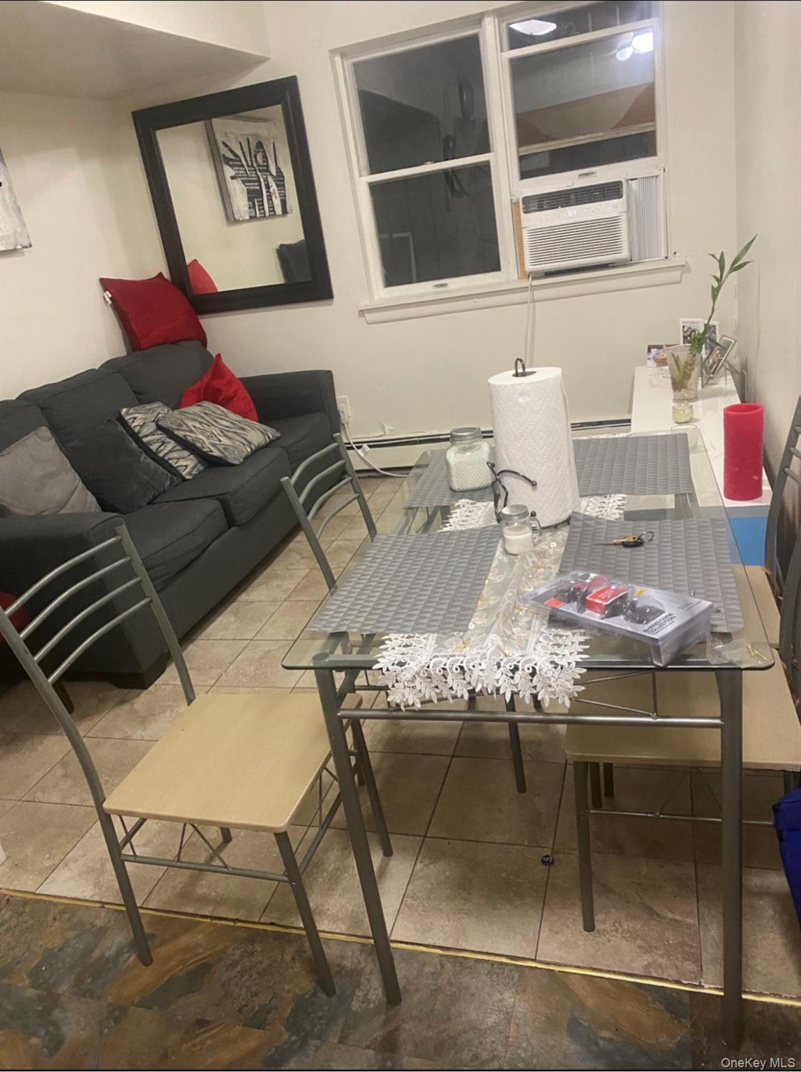 #4 photo, 16 Knowles St, Yonkers , NY 10705