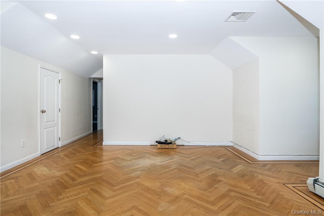 #10 photo, 89 Ridgewood Avenue, Yonkers , NY 10704