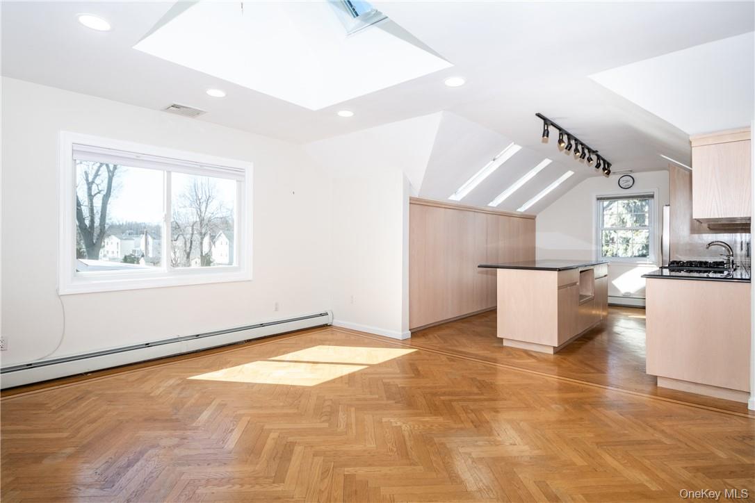 #13 photo, 89 Ridgewood Avenue, Yonkers , NY 10704