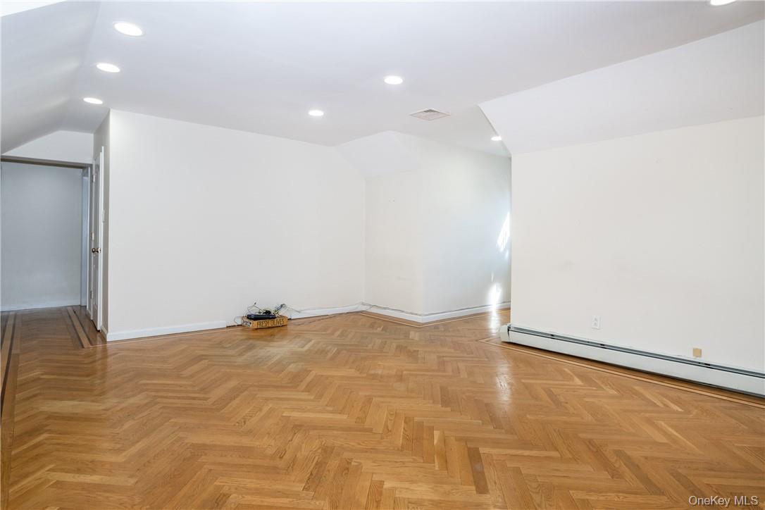 #9 photo, 89 Ridgewood Avenue, Yonkers , NY 10704