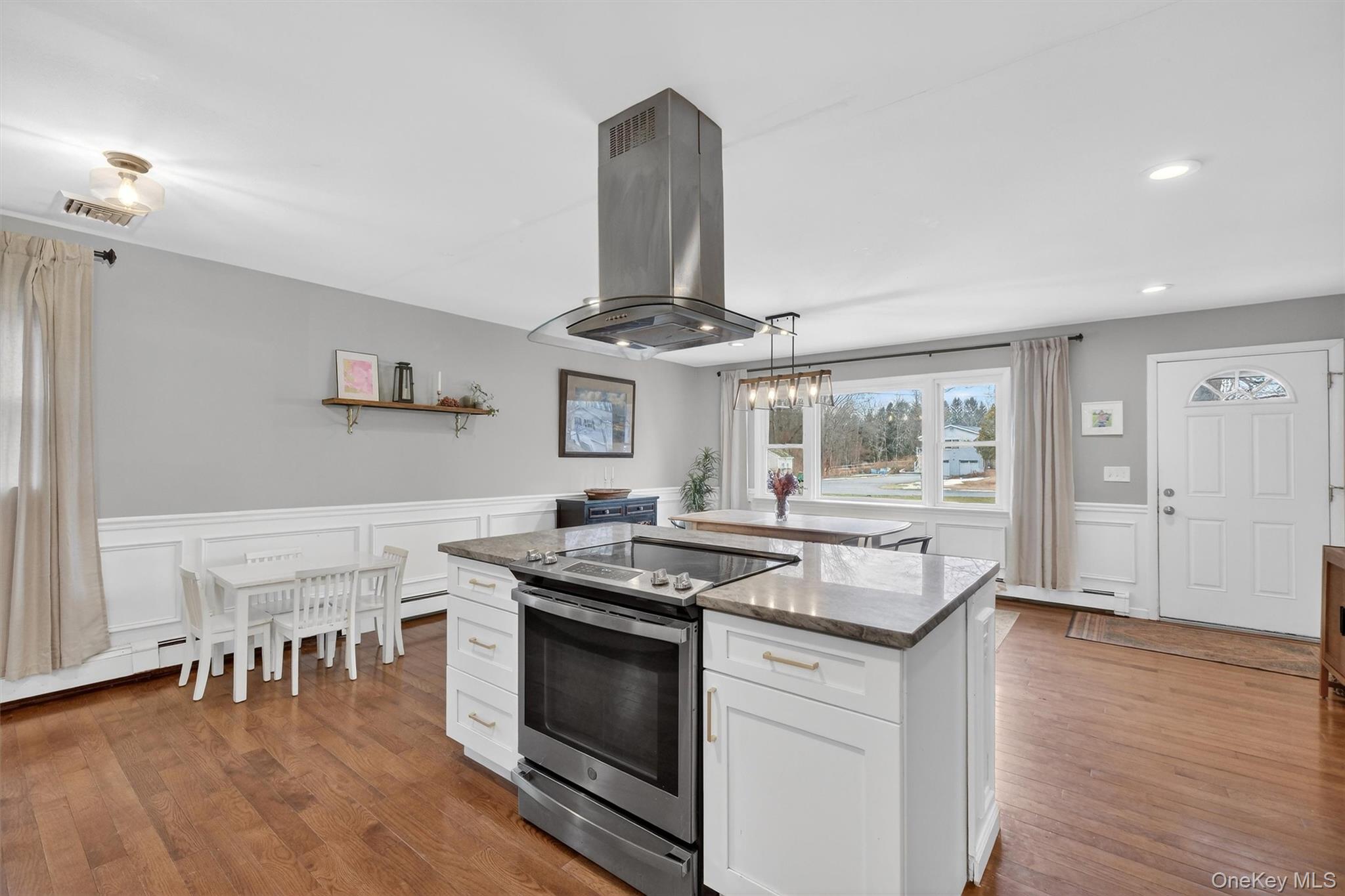 #12 photo, 21 Russo Drive, 紐約州 Hopewell Junction , NY 12533