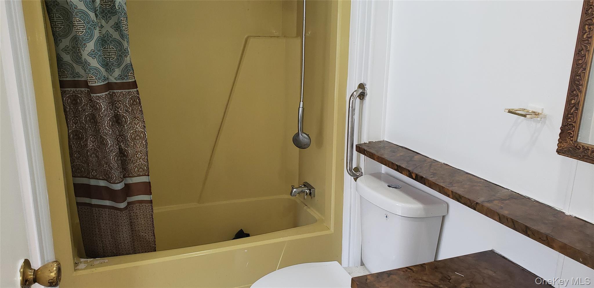 #12 photo, 112 Cambridge Cirlcle, Loch Sheldrake , NY 12759