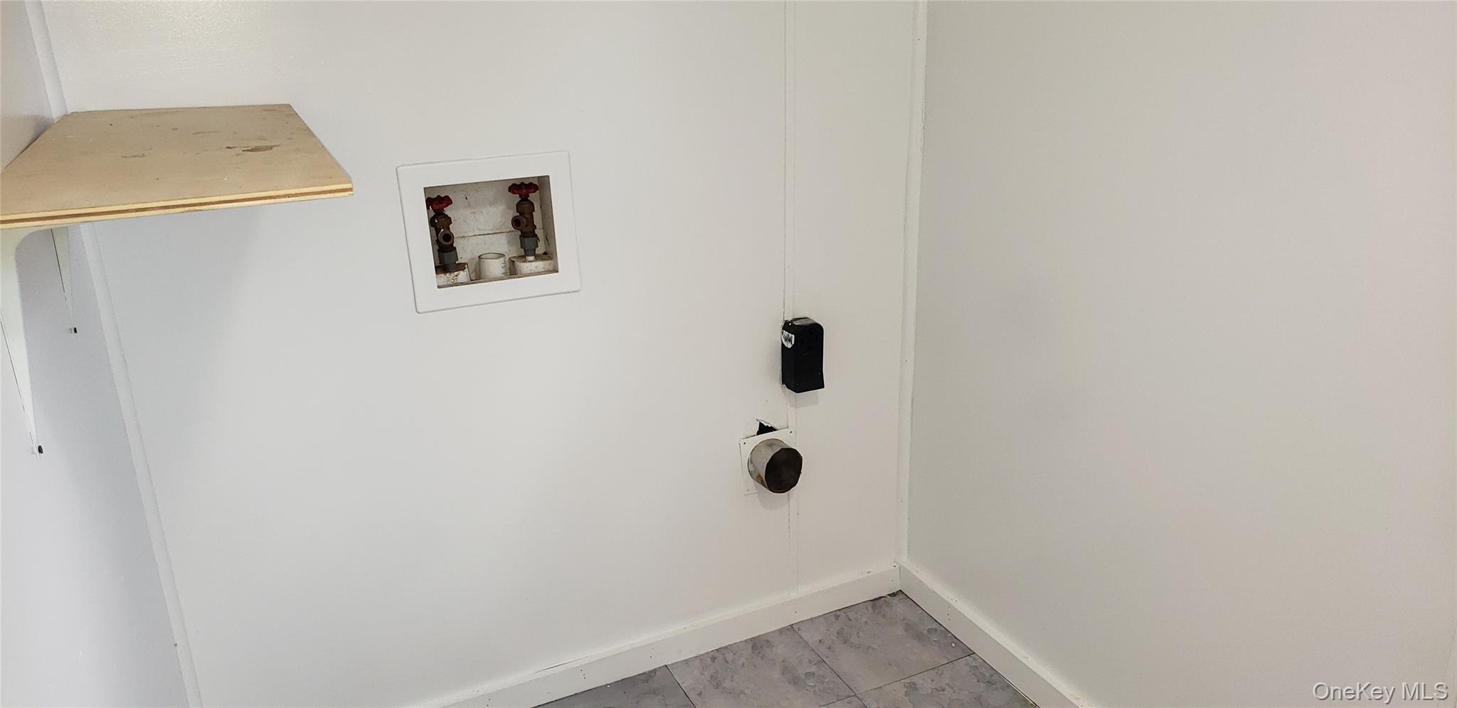 #13 photo, 112 Cambridge Cirlcle, Loch Sheldrake , NY 12759