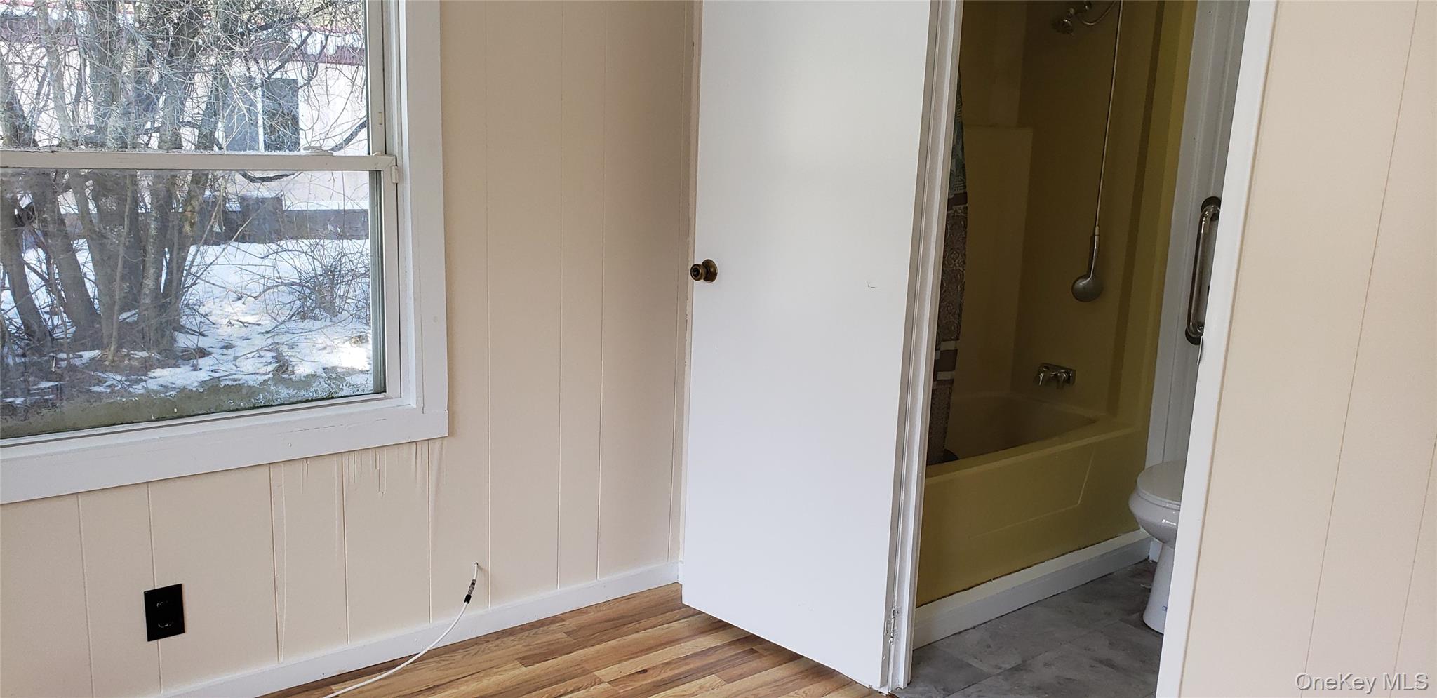 #8 photo, 112 Cambridge Cirlcle, Loch Sheldrake , NY 12759