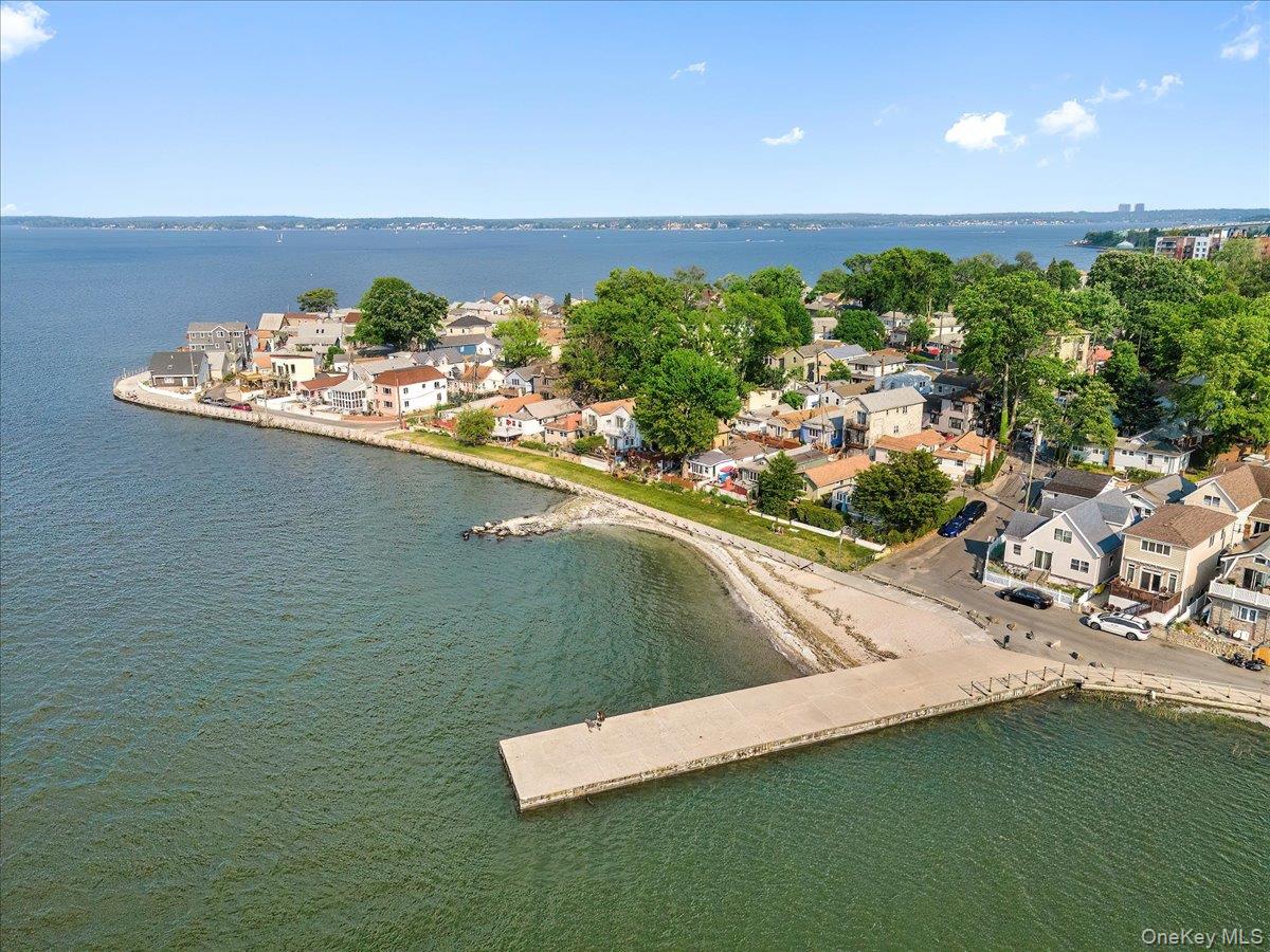 #20 photo, 13D Edgewater Park, הברונקס Bronx , NY 10465