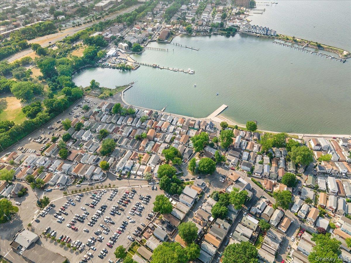 #19 photo, 13B Edgewater Park, הברונקס Bronx , NY 10465