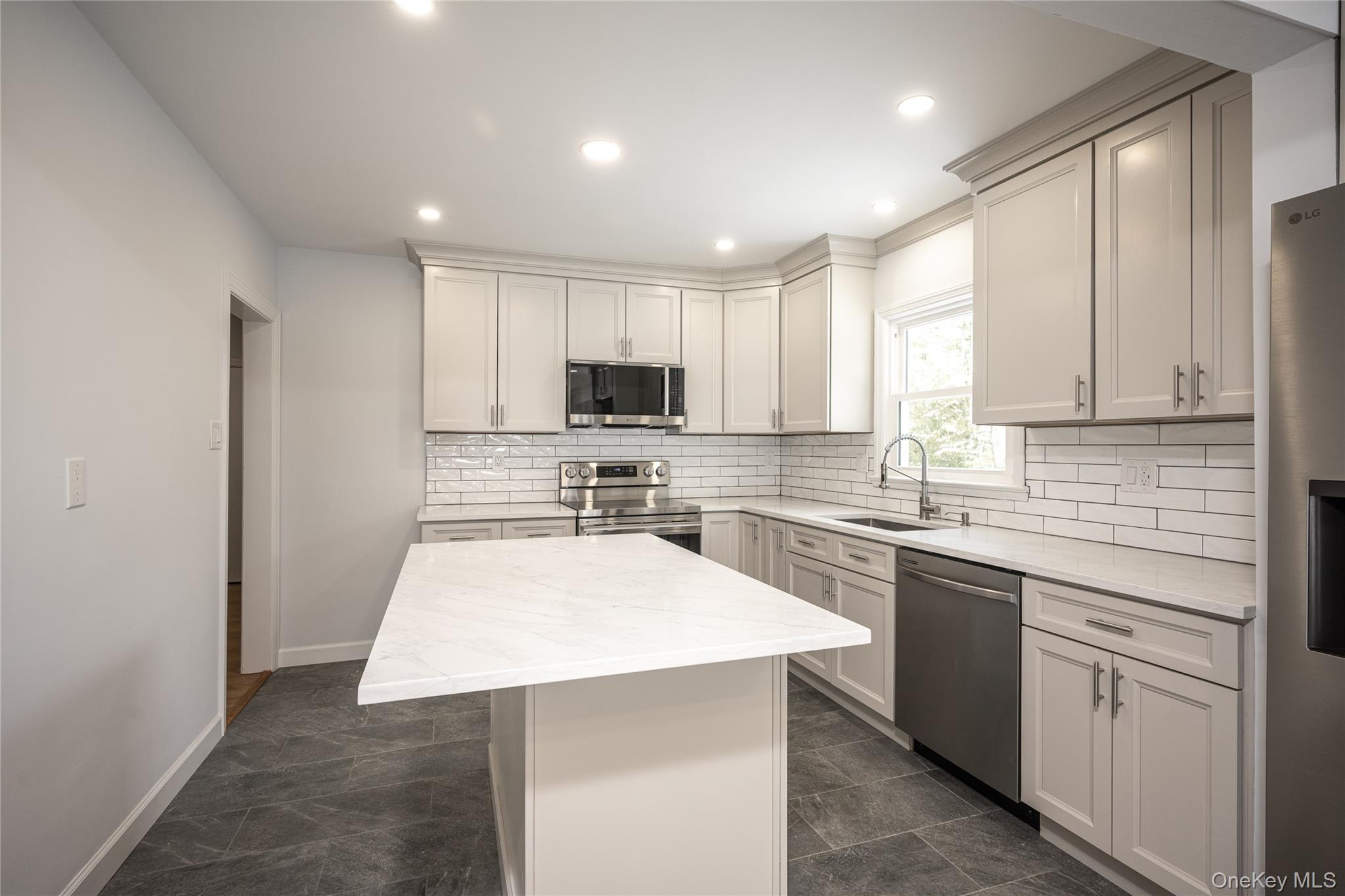 #14 photo, 47 Stormytown Road, Ossining , NY 10562