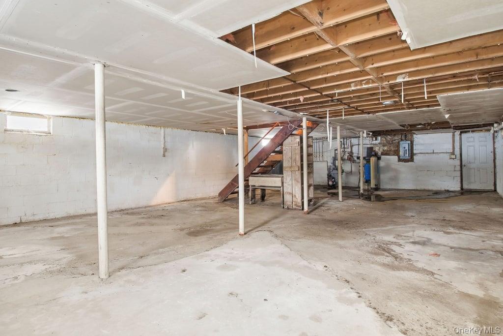 #20 photo, 447 N Elting Corners Road, Highland , NY 12528