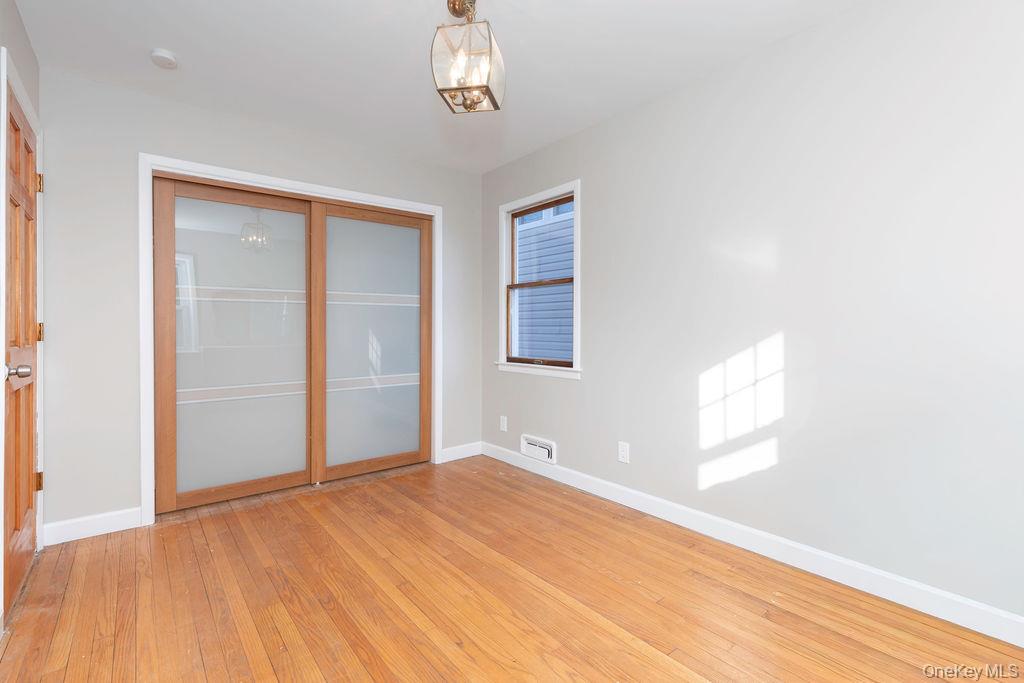 #13 photo, 158 Reville Street, 布朗士 Bronx , NY 10464