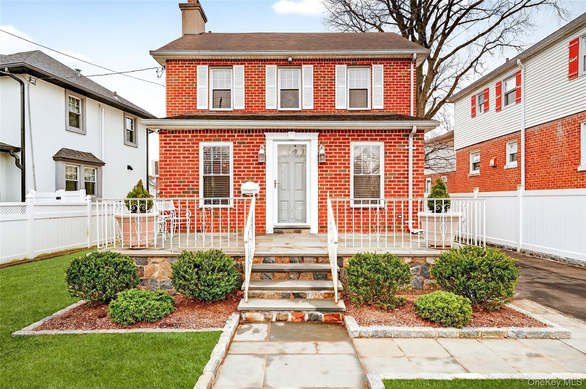 #2 photo, 3334 Country Club Road, הברונקס Bronx , NY 10465