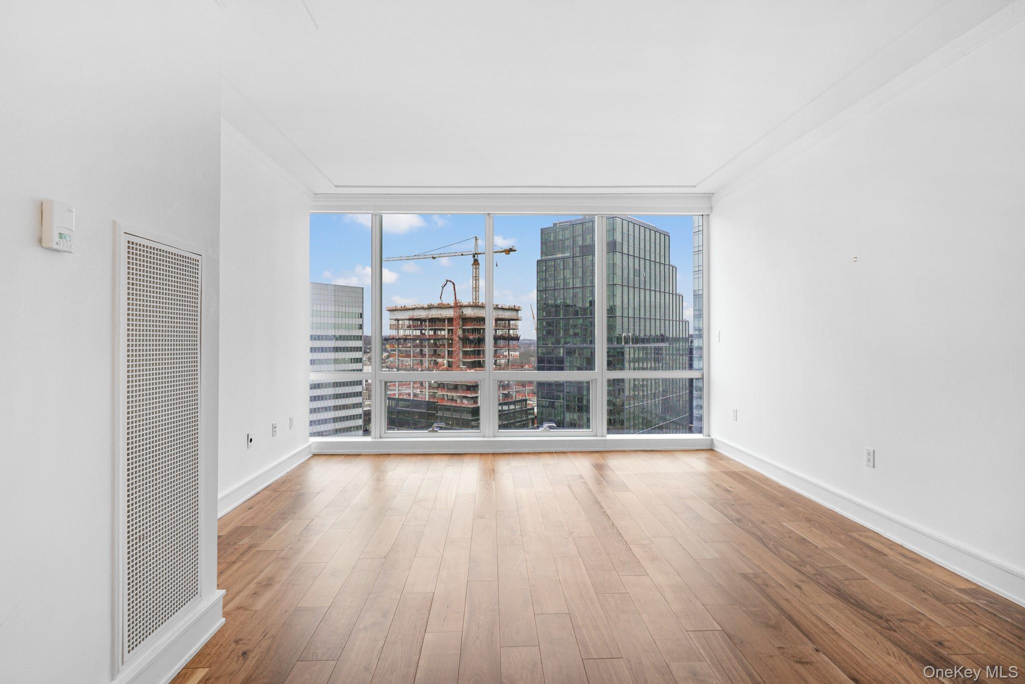 #11 photo, 1 Renaissance Square, White Plains , NY 10601