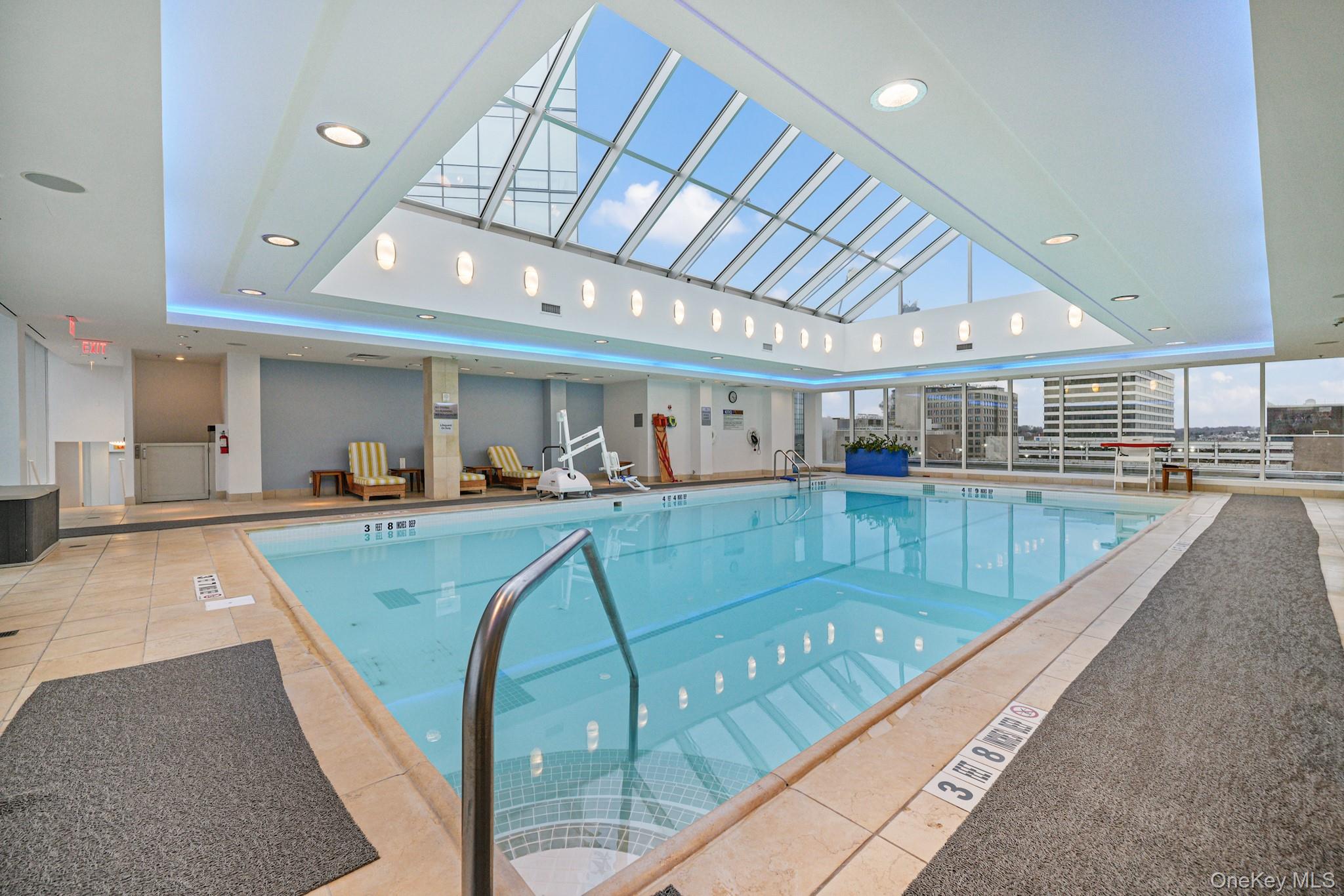 #3 photo, 1 Renaissance Square, White Plains , NY 10601