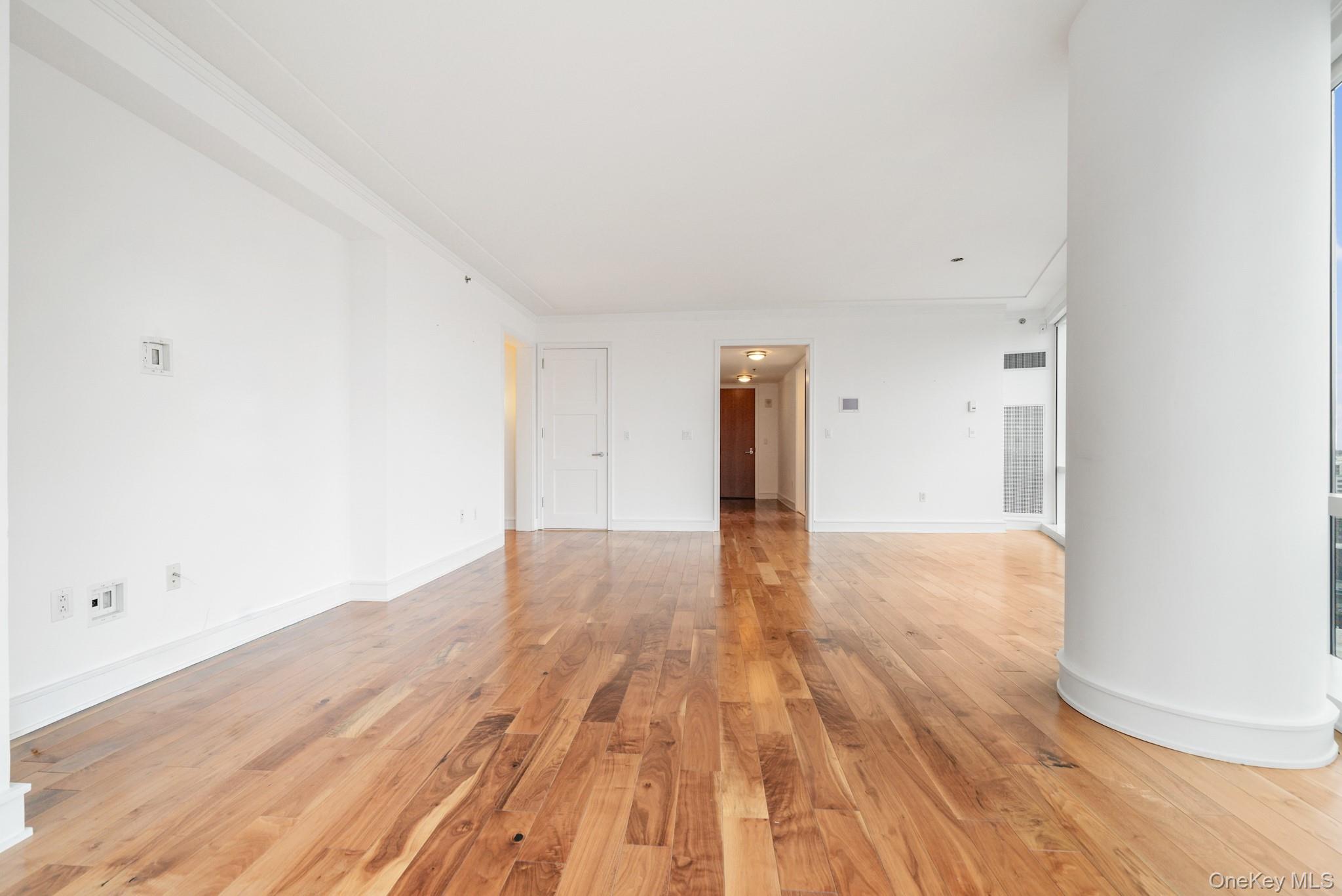 #9 photo, 1 Renaissance Square, White Plains , NY 10601