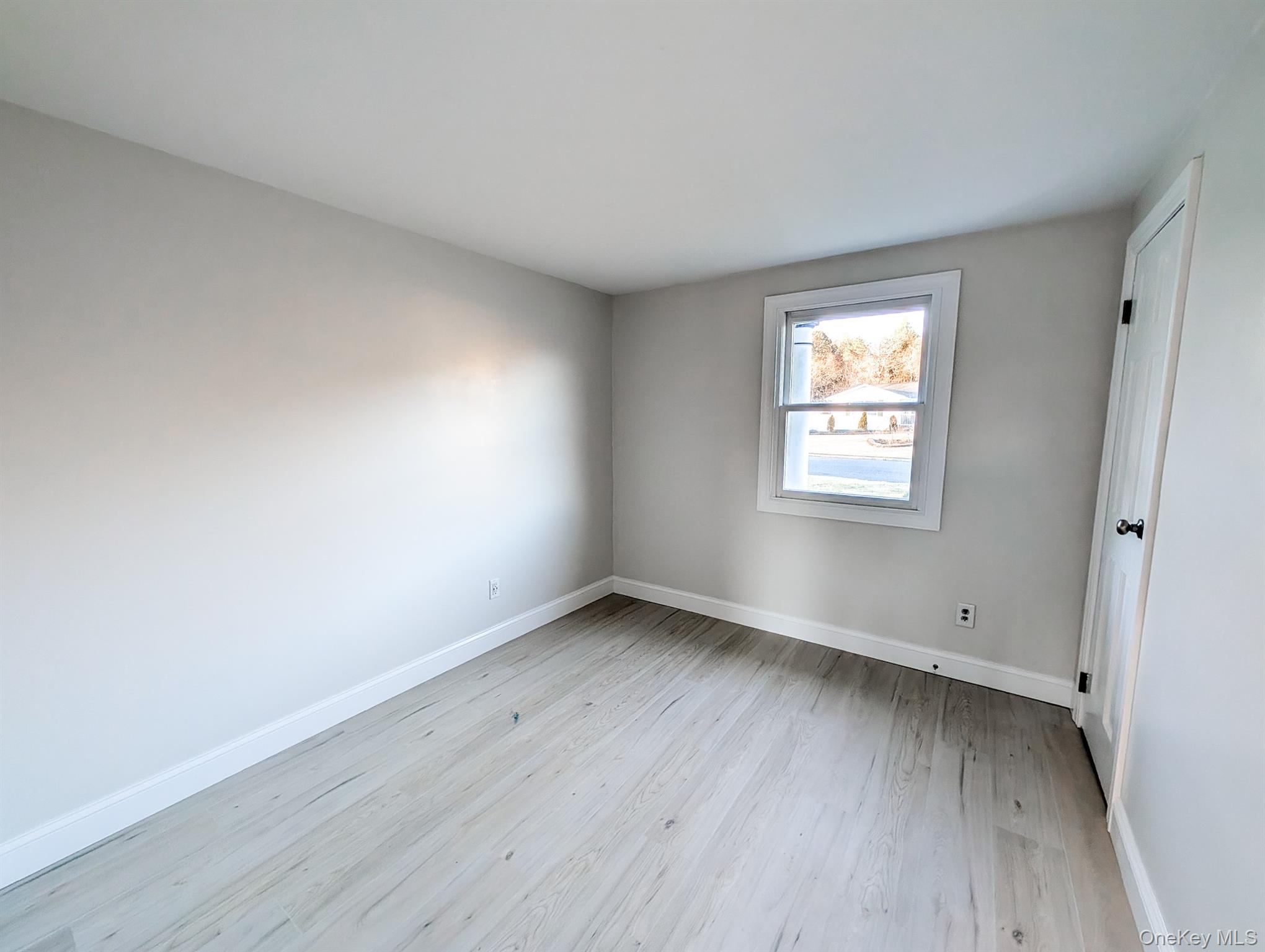 #16 photo, 20 Ridge Haven Drive, מחוז סאפוק Ridge , NY 11961