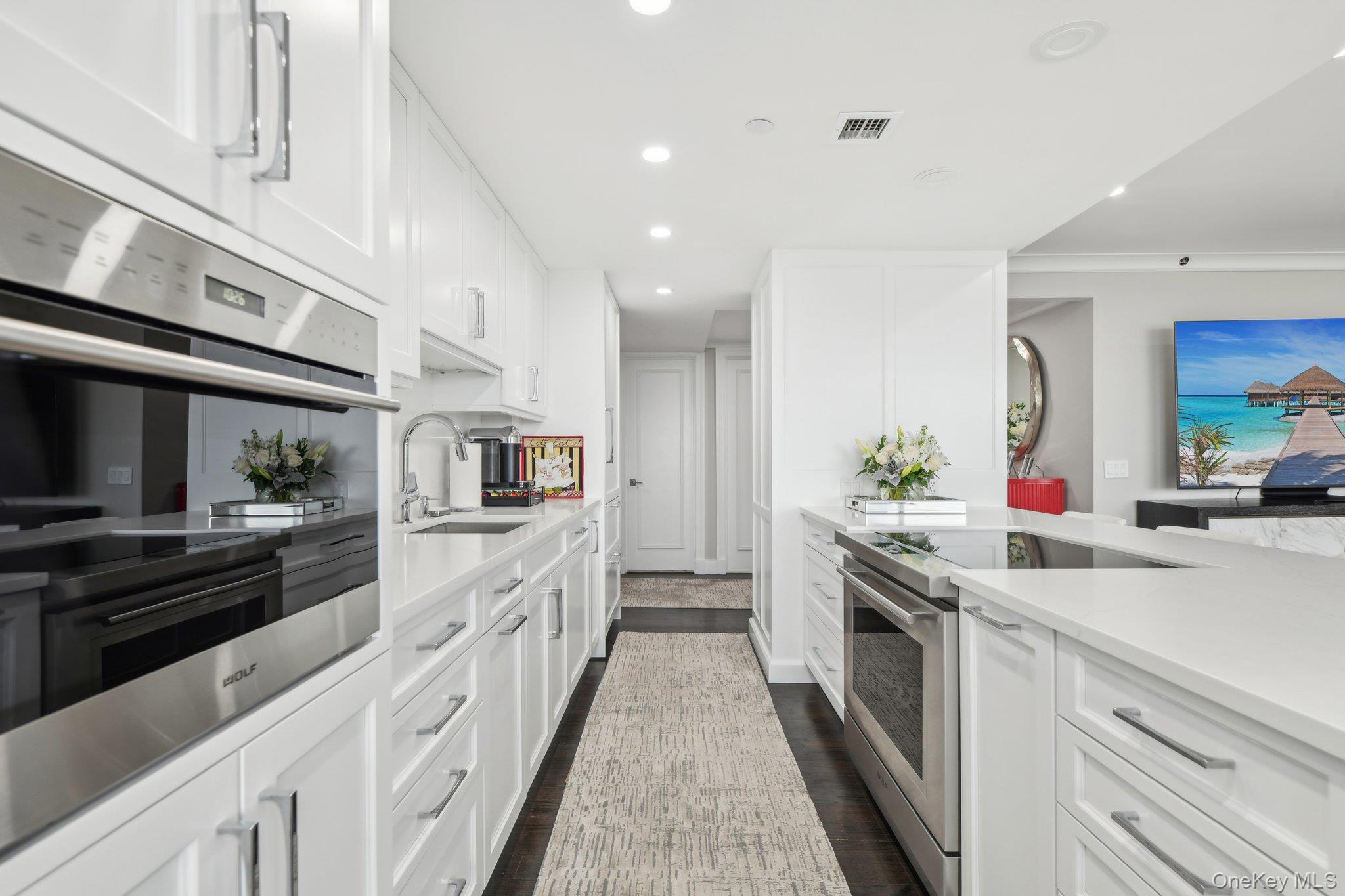 #14 photo, 100 Hilton Avenue, מחוז נסאו Garden City , NY 11530