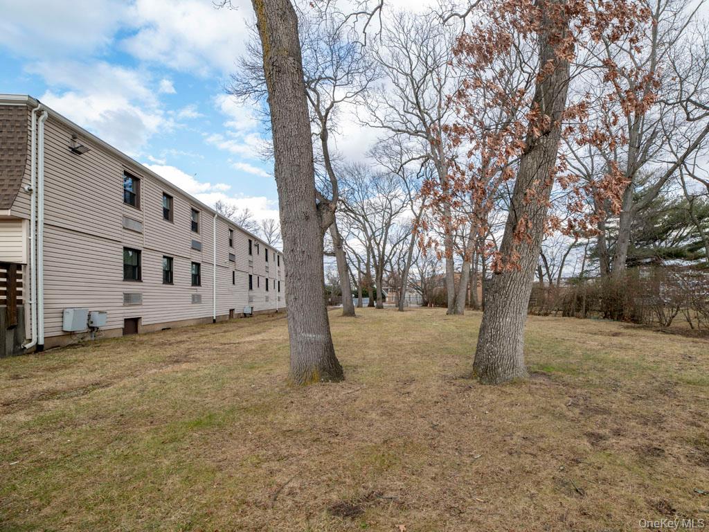 #10 photo, 1337 Broadway, מחוז נסאו Hewlett , NY 11557