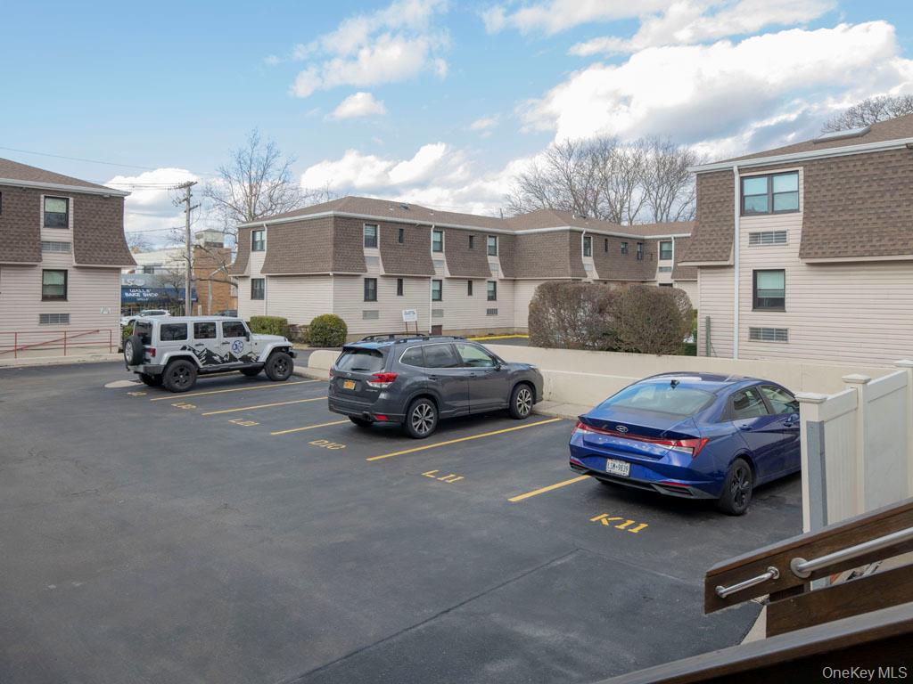 #12 photo, 1337 Broadway, מחוז נסאו Hewlett , NY 11557